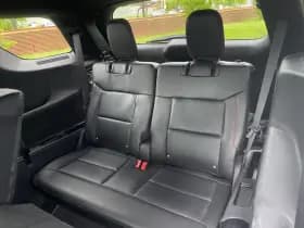 Ford Explorer thumbnail 4