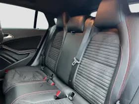 Mercedes-Benz CLA-Klasse Shooting Brake 180 AMG Night Pack | NL AUTO | Pano | Stoelverw. | Half Leder thumbnail 21