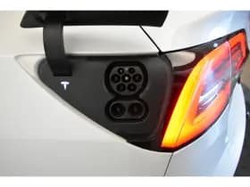 Tesla Model 3 Long Range AWD 75 kWh | Trekhaak | 19" | Autopilot | FSD Comp | Leder | Camera | Panodak thumbnail 26