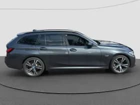 BMW 3 Serie Touring 320e High Executive M-Sport | Head-Up | 19'' | Laser LED | Half leder thumbnail 2