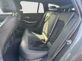 BMW 3 Serie Touring 320e High Executive M-Sport | Head-Up | 19'' | Laser LED | Half leder thumbnail 19