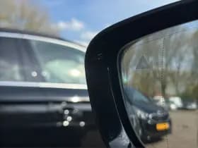 BMW 3 Serie Touring 320e High Executive M-Sport | Head-Up | 19'' | Laser LED | Half leder thumbnail 3