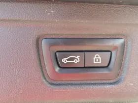 BMW 3 Serie Touring 320e High Executive M-Sport | Head-Up | 19'' | Laser LED | Half leder thumbnail 22