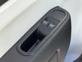 Renault Twingo 1.0 SCe Collection | Bluetooth | Cruise thumbnail 19