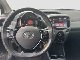 Toyota Aygo 1.0 VVT-i X-Play | Camera | Apple Carplay thumbnail 11