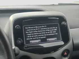 Toyota Aygo 1.0 VVT-i X-Play | Camera | Apple Carplay thumbnail 14