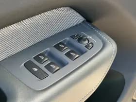 Volvo XC60 2.0 Recharge T8 AWD R-Design | Pano | Trekhaak | H&K | Adaptive | thumbnail 17