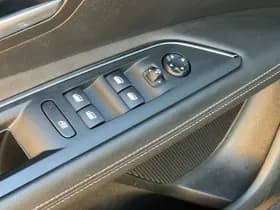 Peugeot 3008 1.6 PureTech GT Line | Pano | Camera | Keyless | NL Auto thumbnail 10