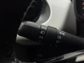 Toyota Aygo 1.0 VVT-i X-Joy | LMV | Climate | NL auto thumbnail 13