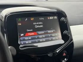 Toyota Aygo 1.0 VVT-i X-Joy | LMV | Climate | NL auto thumbnail 16