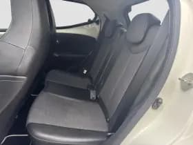 Toyota Aygo 1.0 VVT-i X-Joy | LMV | Climate | NL auto thumbnail 19