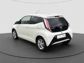 Toyota Aygo 1.0 VVT-i X-Joy | LMV | Climate | NL auto thumbnail 8