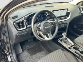 Kia Ceed Sportswagon 1.6 GDI PHEV DynamicPlusLine | Dodehoek det. | Facelift | Adaptive thumbnail 2