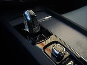 Volvo XC60 2.0 T8 Twin Engine AWD Inscription | Pano | HUD | Memory | Dodeh | thumbnail 19