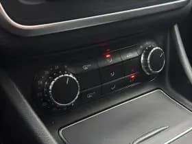 Mercedes-Benz CLA-Klasse 180 AMG | Pano | Carplay | Camera | Stoelverw thumbnail 18