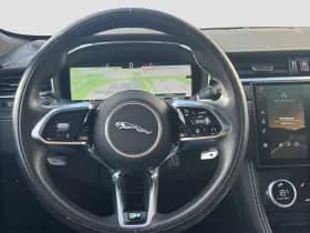 Jaguar F-Pace P400e R-Dynamic SE | Pano | Memory | Meridian | Camera | Adaptive thumbnail 12