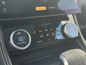 Jaguar F-Pace P400e R-Dynamic SE | Pano | Memory | Meridian | Camera | Adaptive thumbnail 20