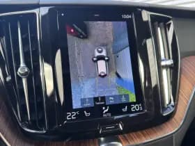 Volvo XC60 2.0 B5 Momentum Exclusive | Pano | Leder | 360* | H&K | thumbnail 19