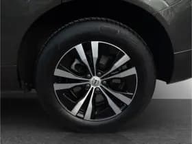 Volvo XC60 2.0 B5 Momentum Exclusive | Pano | Leder | 360* | H&K | thumbnail 7