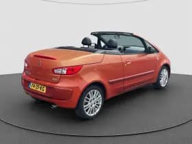 Mitsubishi Colt thumbnail 3