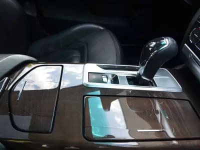 Maserati Quattroporte thumbnail 4