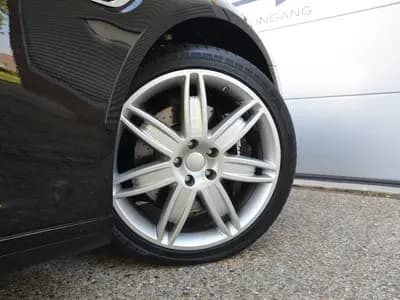 Maserati Quattroporte thumbnail 5