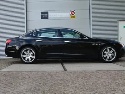 Maserati Quattroporte thumbnail 6