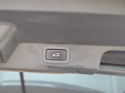 Land Rover Range Rover Sport thumbnail 32