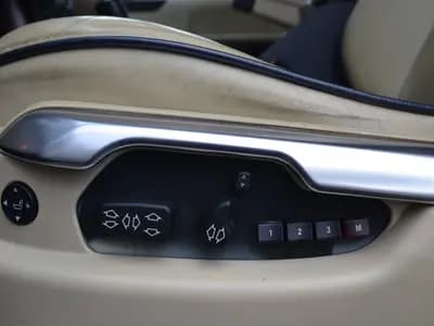 Land Rover Range Rover thumbnail 3