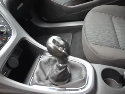 Opel Astra GTC thumbnail 21