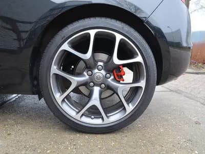 Opel Astra GTC thumbnail 27