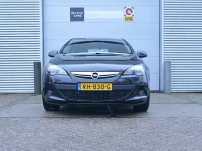 Opel Astra GTC thumbnail 5