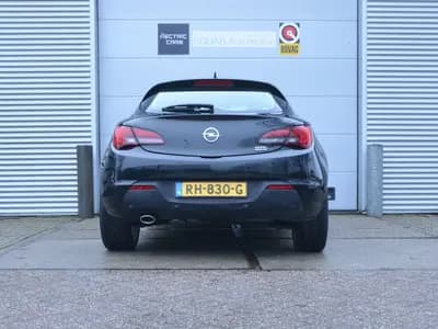 Opel Astra GTC thumbnail 8