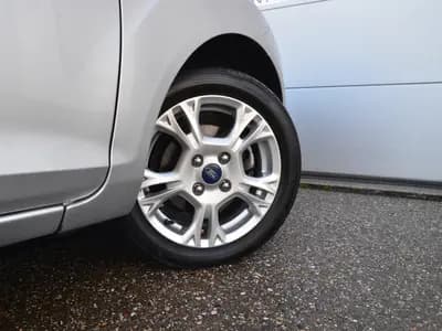 Ford Fiesta thumbnail 4