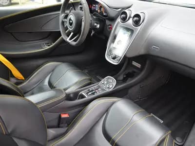 McLaren 570S Spider thumbnail 14