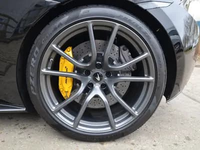 McLaren 570S Spider thumbnail 32