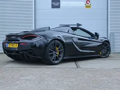 McLaren 570S Spider thumbnail 9