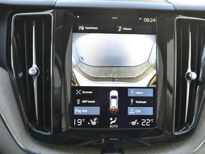 Volvo XC60 thumbnail 19