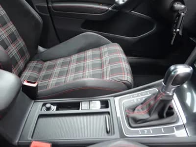 Volkswagen Golf thumbnail 12