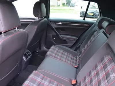 Volkswagen Golf thumbnail 13