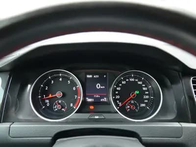 Volkswagen Golf thumbnail 17