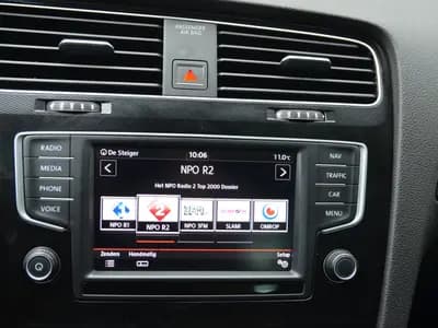 Volkswagen Golf thumbnail 22