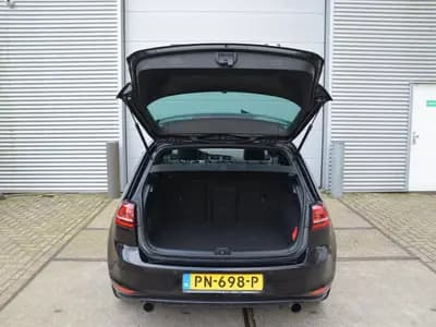 Volkswagen Golf thumbnail 30