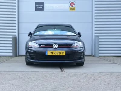 Volkswagen Golf thumbnail 6