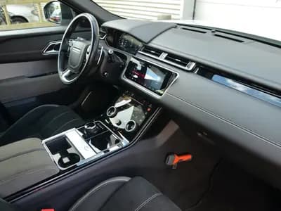 Land Rover Range Rover Velar thumbnail 11