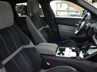 Land Rover Range Rover Velar thumbnail 3