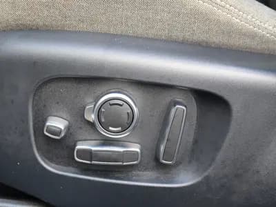 Land Rover Range Rover Velar thumbnail 31