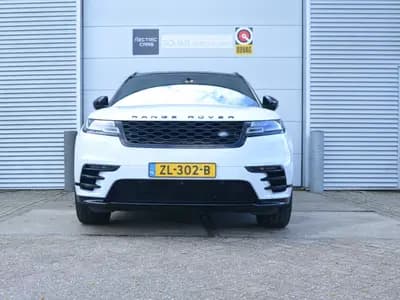 Land Rover Range Rover Velar thumbnail 6