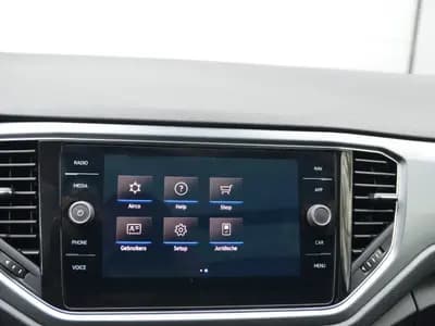 Volkswagen T-Roc thumbnail 21