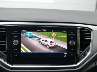 Volkswagen T-Roc thumbnail 23